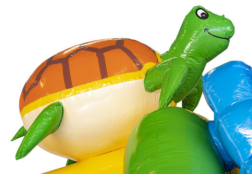 Ordina la castello gonfiabile a tema hawaii con scivolo gonfiabile per bambini. Castelli gonfiabili con scivolo disponibili per l'acquisto presso JB Gonfiabili Italia