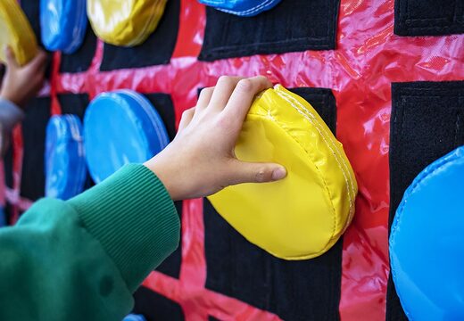 Ordina un gioco di tris gonfiabile per bambini. Acquista castelli gonfiabili online su JB Gonfiabili Italia