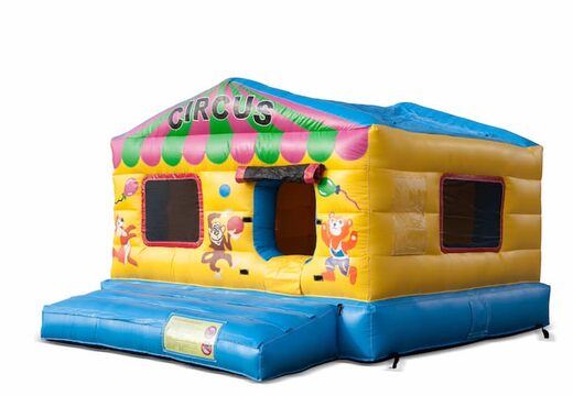 Acquista il castello gonfiabile per giochi al coperto con palline a tema circo per bambini. Ordina gonfiabili per bambini online su JB Gonfiabili Italia