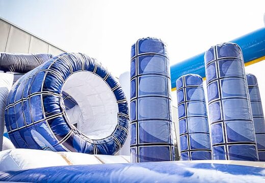 Acquistare un parco gonfiabile completo con ostacoli e scivolo con il tema frozen