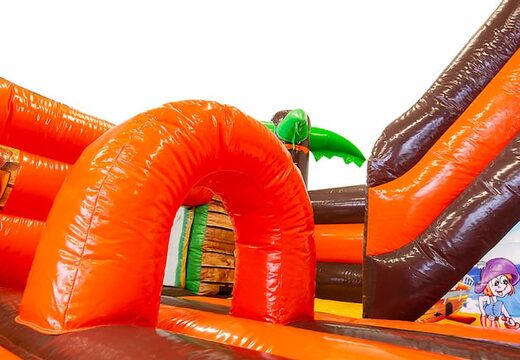 Castello gonfiabile in tema pirata con scivolo, acquista l'oggetto 3D sulla superficie di salto con qualche divertente design pirata per bambini. Acquista castelli gonfiabili online su JB Gonfiabili Italia