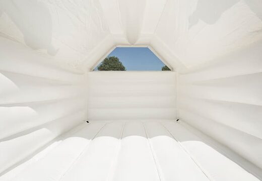 Ordina saltarelli gonfiabili medio a tema nuziale a forma di castello per bambini. Ordina castello gonfiabile medio online su JB Gonfiabili Italia