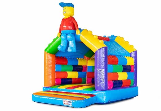 Acquista il saltarelli gonfiabili medio dei superblocchi con un design sorprendente e una divertente animazione a forma di bambola per bambini. Castello gonfiabile medio in vendita online su JB Gonfiabili Italia