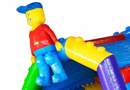 Acquista i saltarelli gonfiabili medio Superblocks dal design sorprendente e una divertente animazione di bambole per i bambini. Ordina i castello gonfiabile medio online su JB Gonfiabili Italia