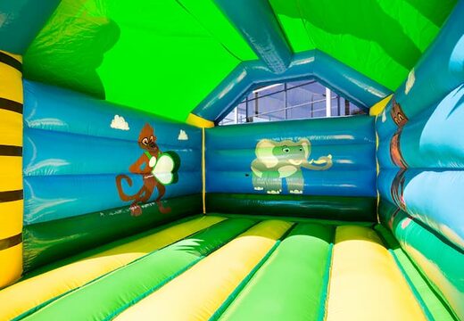 Acquista una saltarelli gonfiabili medio della giungla standard in colori sorprendenti con un grande oggetto gorilla 3D sulla parte superiore per i bambini. Acquista castello gonfiabile medio online su JB Gonfiabili Italia