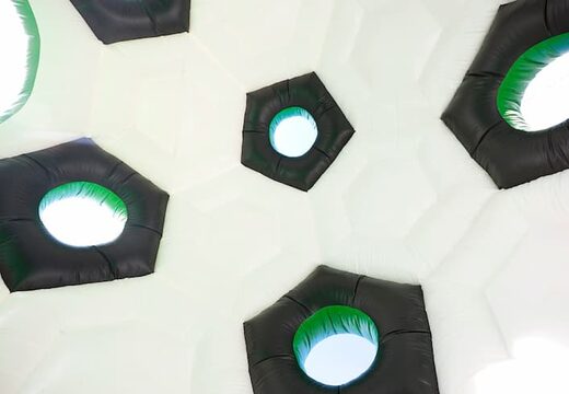 Super castello gonfiabile con tetto in tema calcio per bambini. Acquista castelli gonfiabili online su JB Gonfiabili Italia