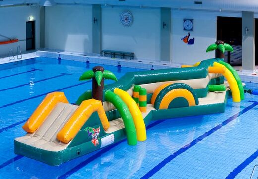 Ordina il doppio percorso ad ostacoli gonfiabile della piscina della giungla di Zig Zag per i bambini. Acquista ora i percorsi ad ostacoli gonfiabili online su JB Gonfiabili Italia