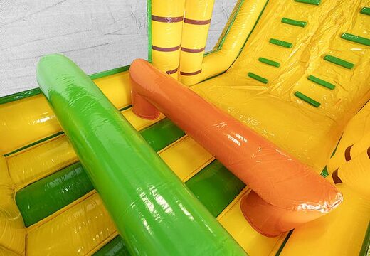 Percorso ad ostacoli lungo 13,5 metri in un tema giungla con oggetti 3D appropriati per i bambini. Ordina ora i percorsi ad ostacoli gonfiabili online su JB Gonfiabili Italia