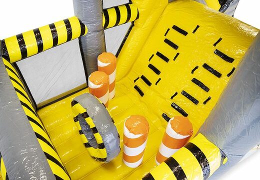 Acquista un percorso ad ostacoli gonfiabile di 9 metri con oggetti 3D a tema per bambini. Ordina ora i percorsi ad ostacoli gonfiabili online su JB Gonfiabili Italia