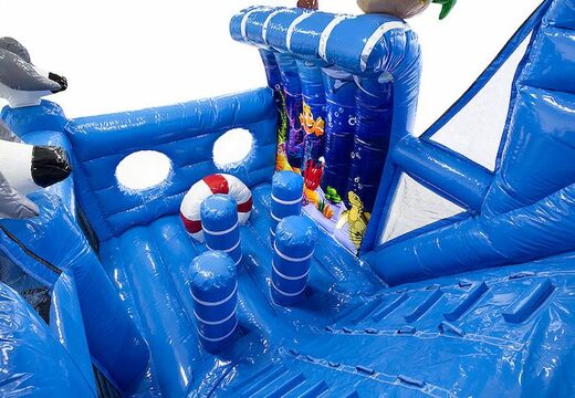 Acquista un percorso ad ostacoli gonfiabile di 9 metri con oggetti 3D a tema mondo marino per bambini. Ordina ora i percorsi ad ostacoli gonfiabili online su JB Gonfiabili Italia