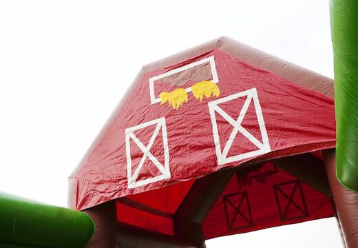 Ordina un percorso ad ostacoli gonfiabile largo 17 metri in tema fattoria per bambini. Acquista ora i percorsi ad ostacoli gonfiabili online su JB Gonfiabili Italia