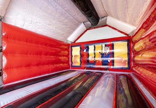 ordina un cuscino d'aria gonfiabile standard in un hotel per animali con animali 3d per bambini