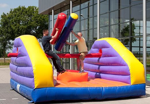 Gioco di colpire la borsa dei buttafuori