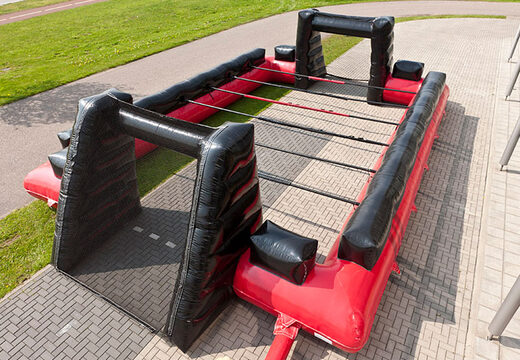 Acquista calcio balilla gonfiabile sportivo nero rosso con imbarco unico.