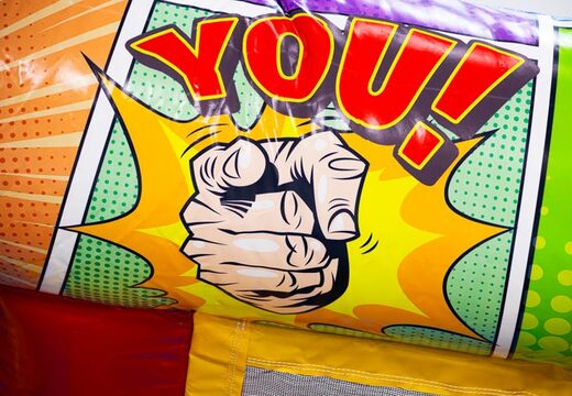 Castello gonfiabile a tema fumetto Midi Bounce, ordina oggi da JB Inflatables